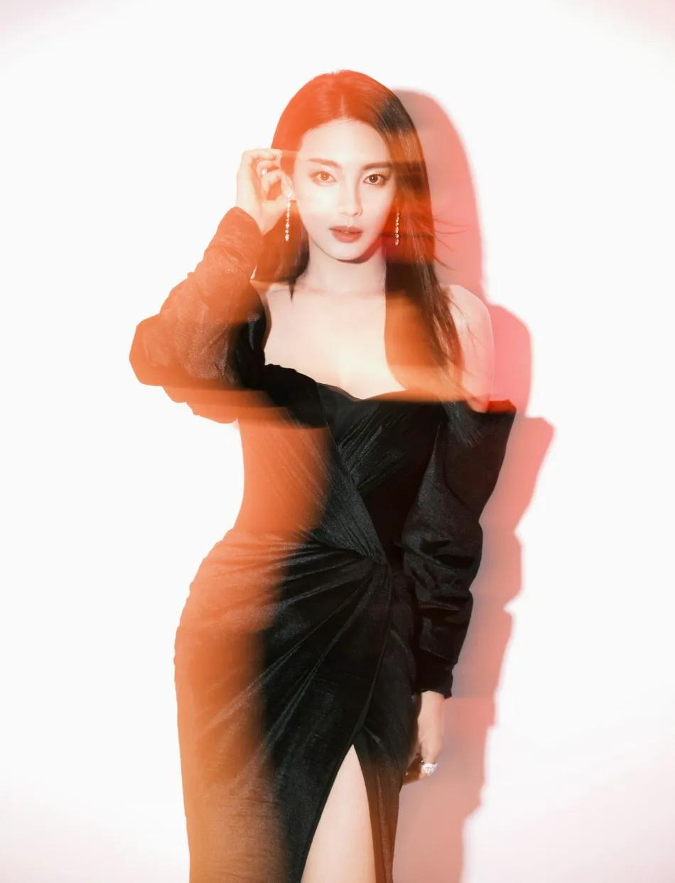 张雨绮穿黑色高开衩礼服超美！魔鬼身材性感火辣