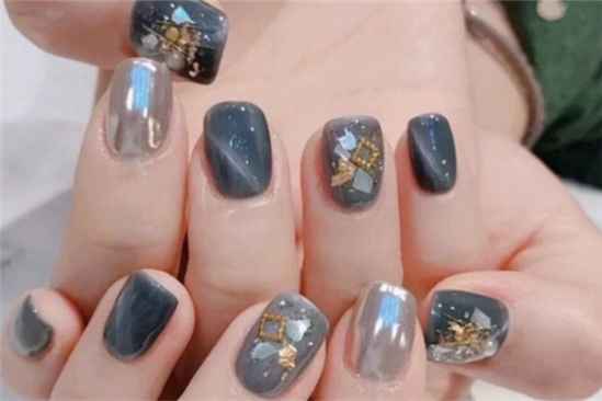 美甲后指甲发绿怎么回事 美甲后怎么保护指甲