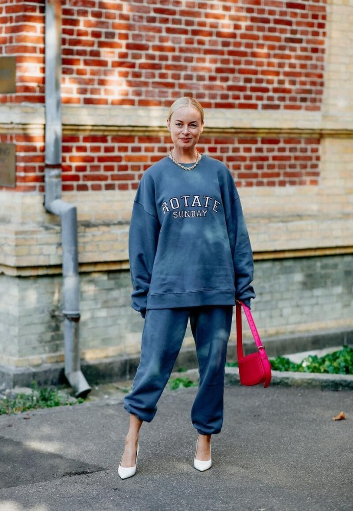 经典的卫衣套装穿对了更有个性，这几款卫衣时髦精来试试吧