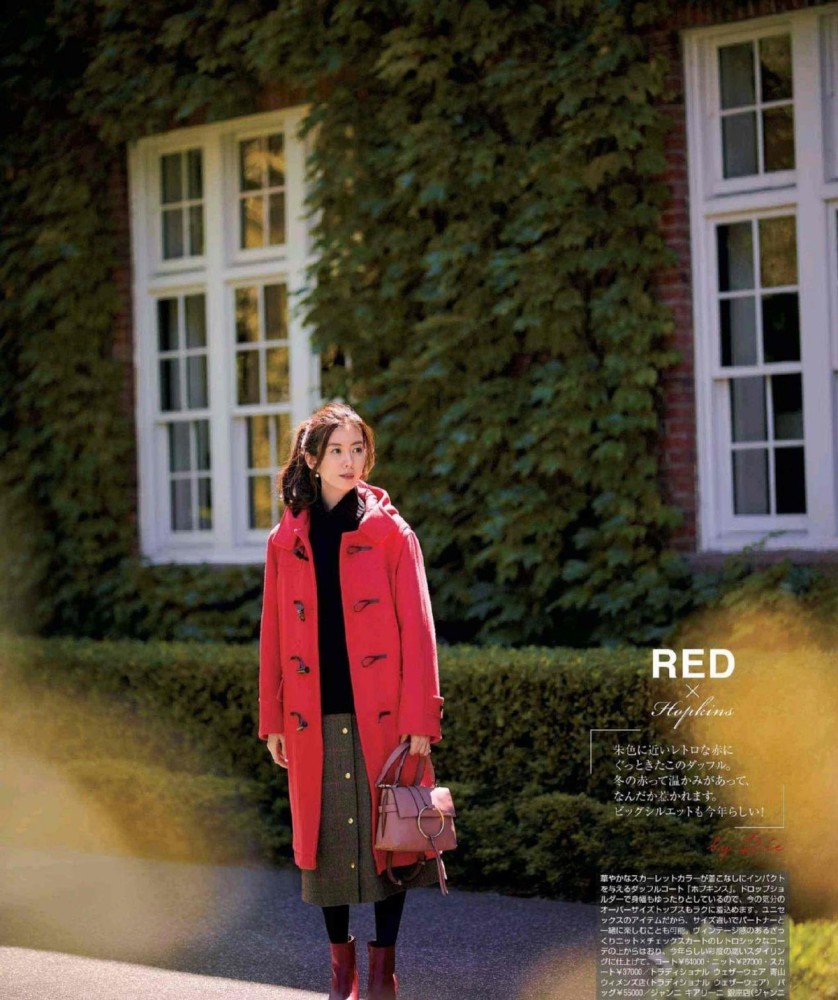 “牛角扣大衣”可以从20岁穿到60岁，显瘦还年轻