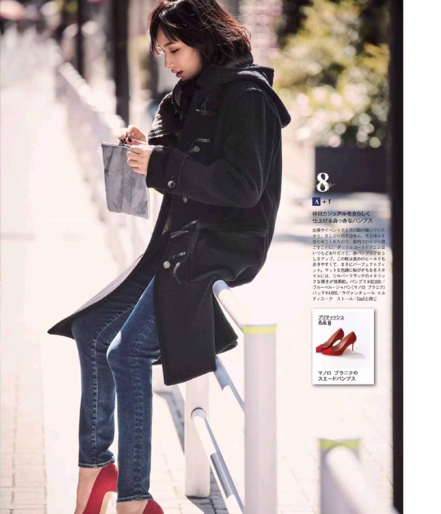 “牛角扣大衣”可以从20岁穿到60岁，显瘦还年轻