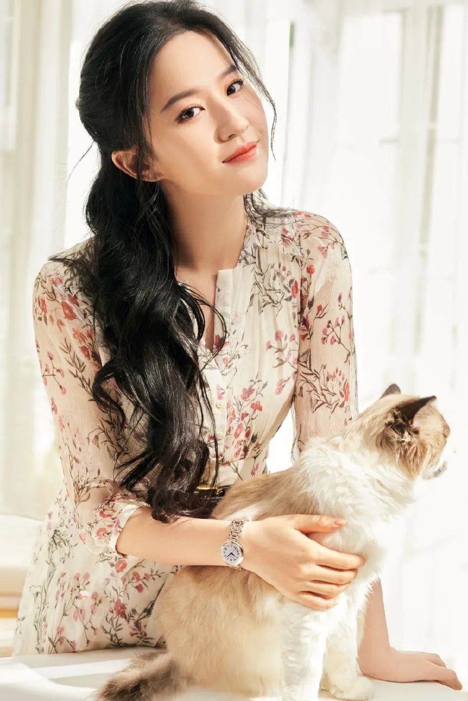 刘亦菲新年写真超清纯！尽显清新之美