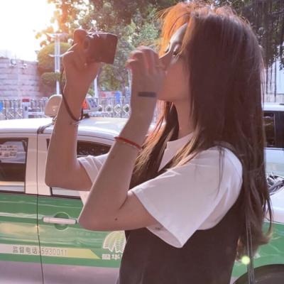 地铁里一点一点的进入水 我和死神擦肩而过