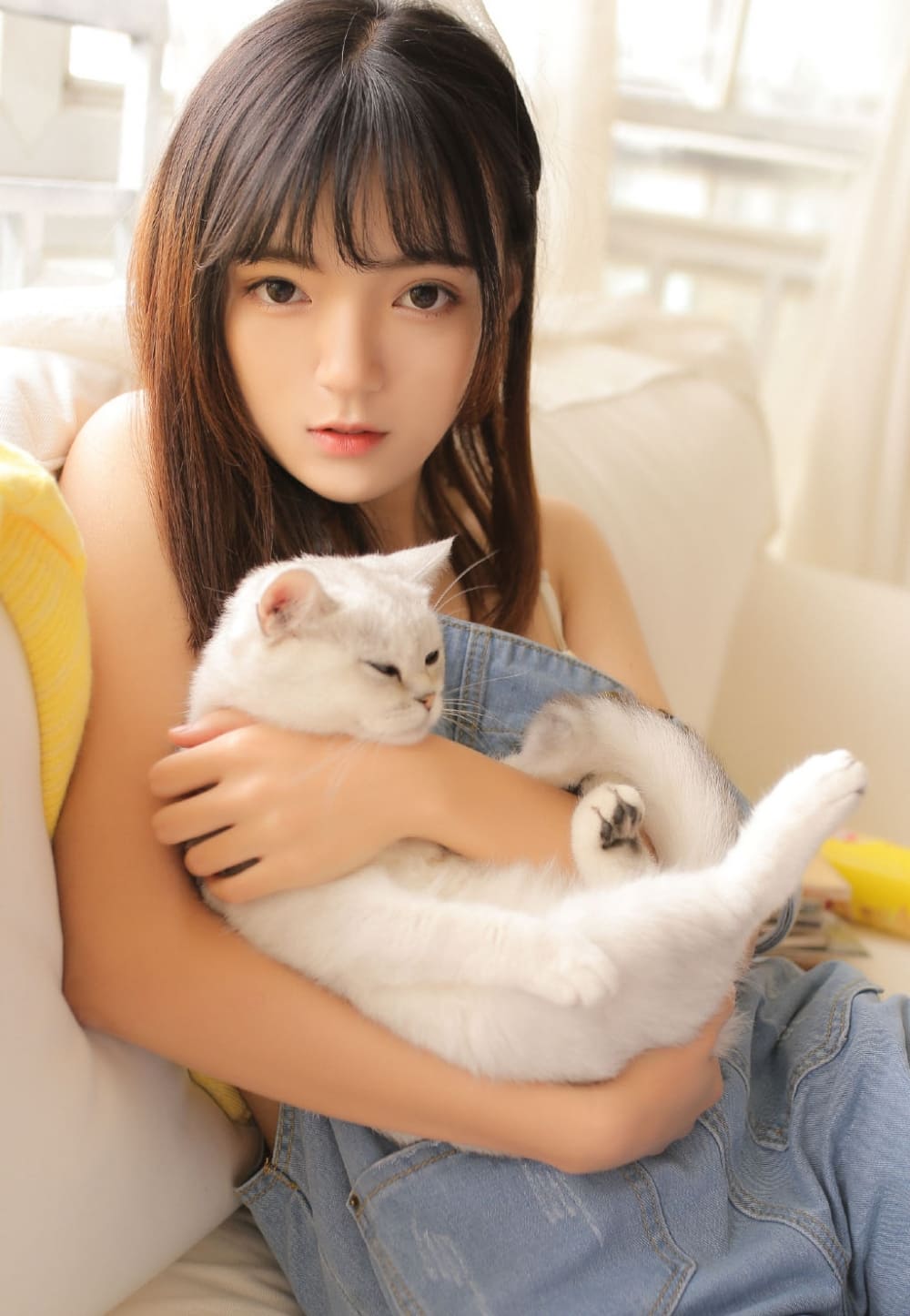 背带美女青春靓丽照人物拍摄