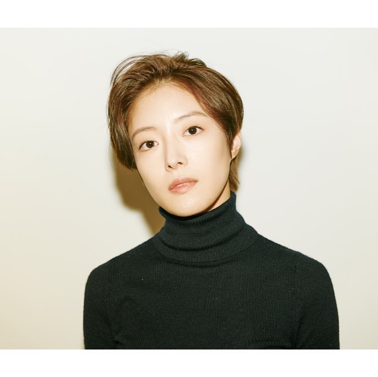 从小美到大,凭《衣袖红镶边》走红的李世荣,私下是甜酷女孩一枚