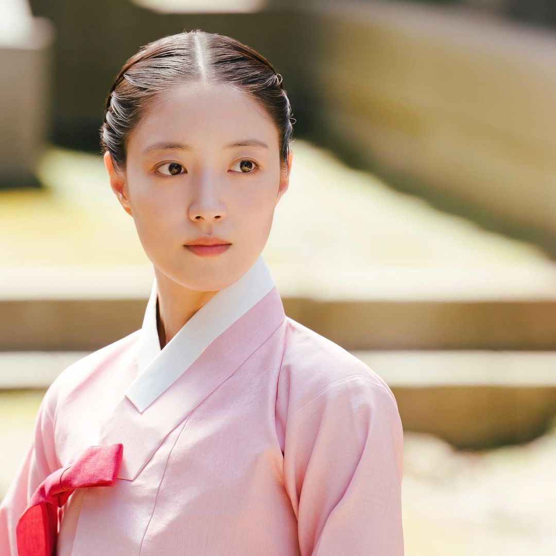 从小美到大,凭《衣袖红镶边》走红的李世荣,私下是甜酷女孩一枚