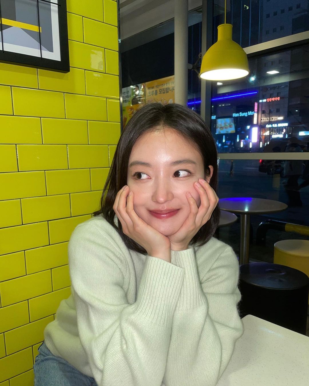 从小美到大,凭《衣袖红镶边》走红的李世荣,私下是甜酷女孩一枚