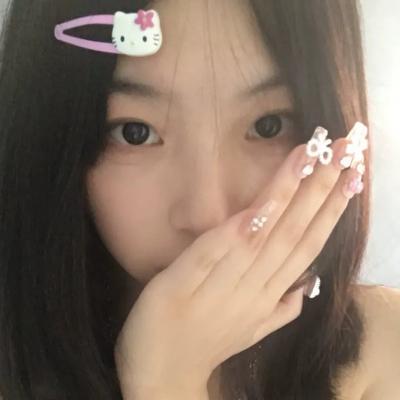 老婆下班后只会享受 哄她成了我的日常工作