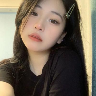 老婆下班后只会享受 哄她成了我的日常工作