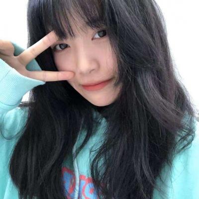 盯着你看被发现还对视 两个人老是无意中对视