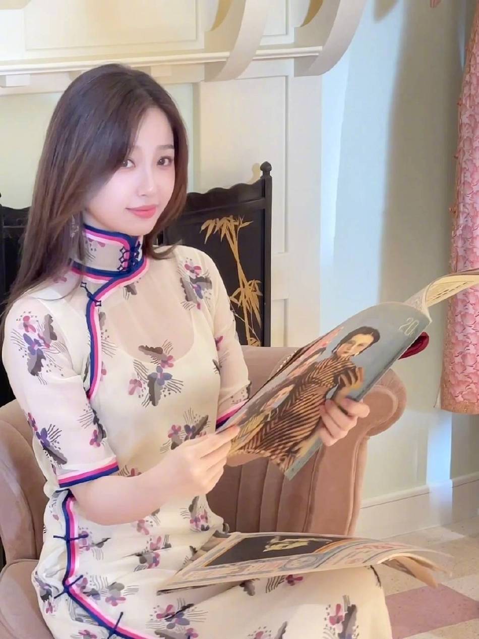 虞书欣穿旗袍身姿曼妙超靓丽!美得让人窒息