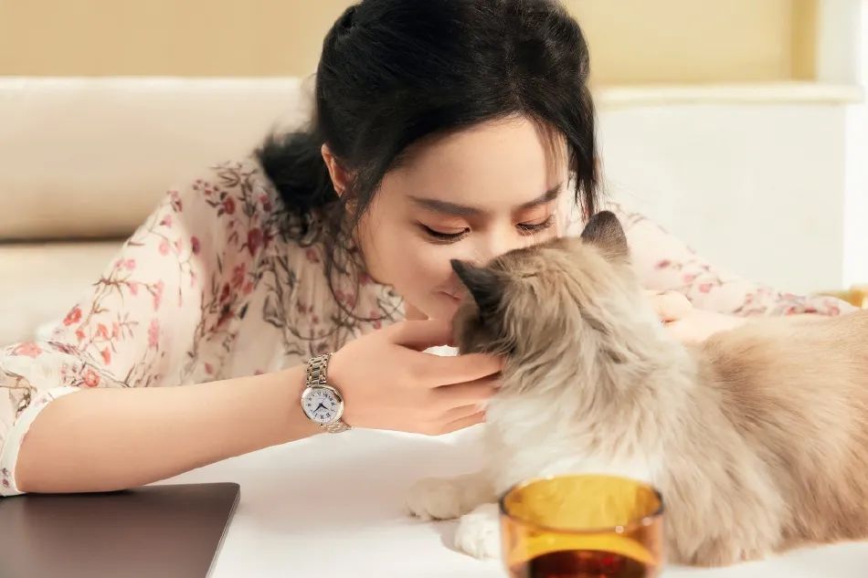 刘亦菲新年写真超清纯！尽显清新之美