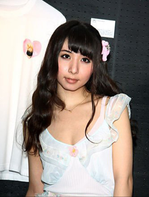 【大沢佑香个人资料|作品番号全集】重口味混血美女 拍摄500部作品