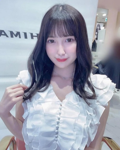 【朝田日葵个人资料|番号作品全集】2021新出道19岁巨胸萌妹