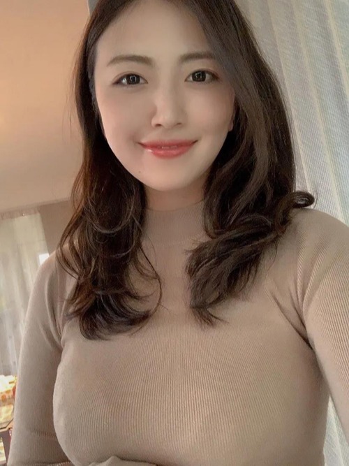 【木下凛凛子个人资料|番号作品全集】行为大胆花样繁多的E罩杯女神