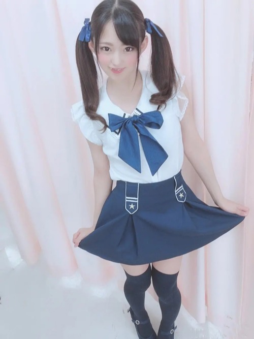【渚光希个人资料|番号作品全集】喜欢cosplay的学生妹系女生
