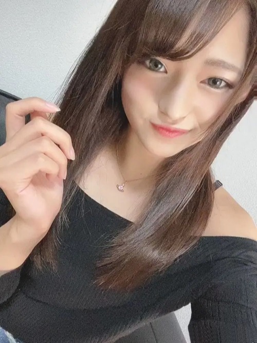 【渚光希个人资料|番号作品全集】喜欢cosplay的学生妹系女生