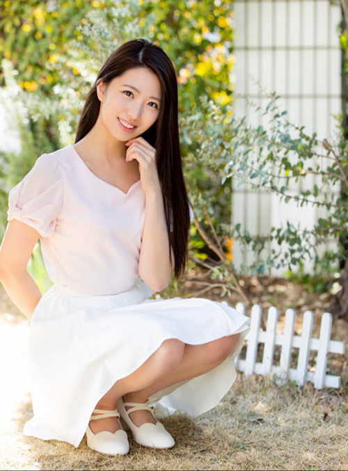 【山岸逢花个人资料|作品番号全集】电视台播报员邻家清纯小妹妹