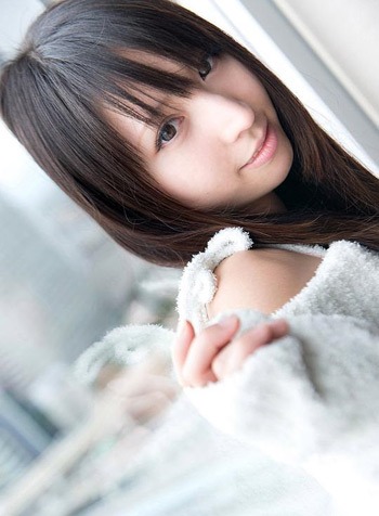 【板野有纪个人资料|作品番号全集】贫乳萝莉美少女 长发清纯女优板野有纪