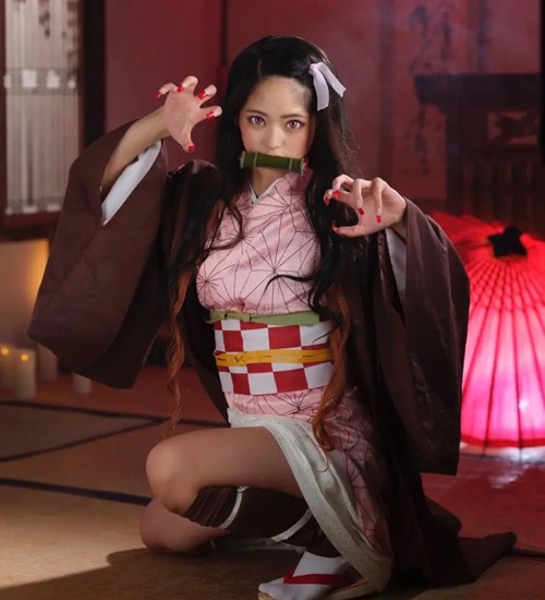 【渚光希个人资料|番号作品全集】喜欢cosplay的学生妹系女生