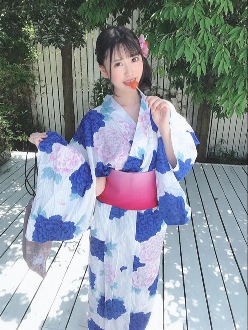 【花宮亚梦个人资料|番号作品全集】171cm模特级身高大眼女神