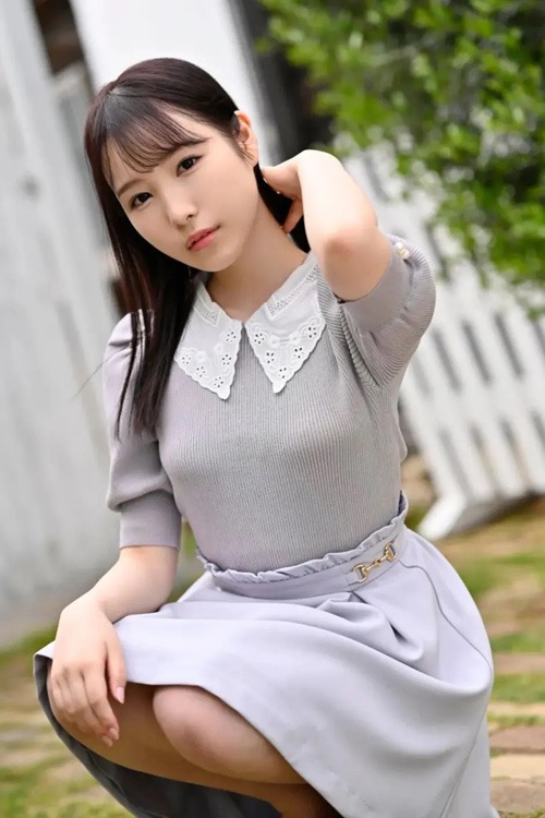 【香水纯个人资料|作品番号写真】2021年最新下海的20岁女优