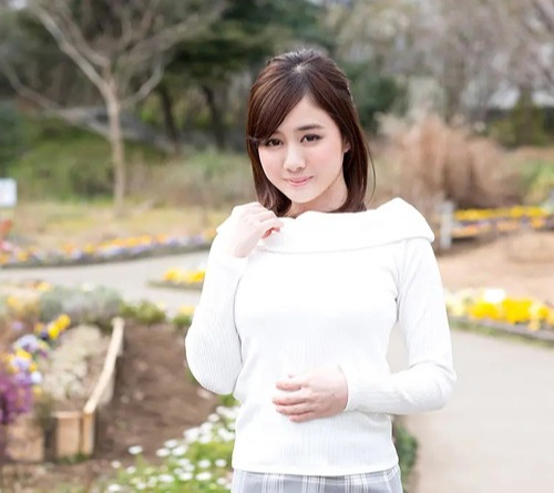 【吉川爱美个人资料|番号作品写真】从萝莉学生妹演到御姐的老牌女优