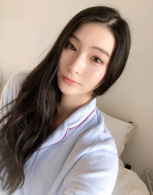 【本庄玲个人资料|作品番号全集】97年自然美女优 日本女神本庄玲