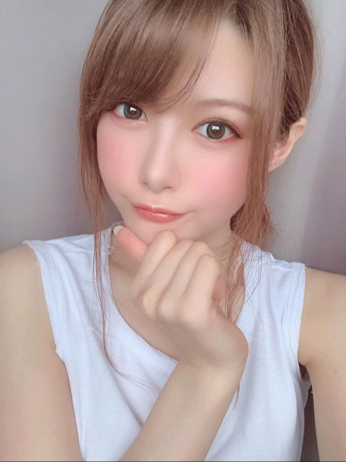 【相泽南个人资料|作品番号全集】96年女孩因当女优被赶出家门