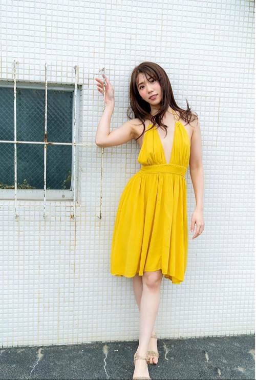 【山岸逢花个人资料|作品番号全集】电视台播报员邻家清纯小妹妹