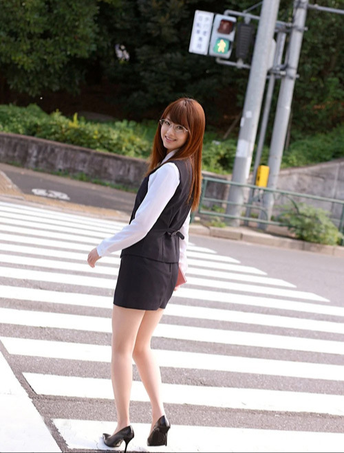 【吉泽明步个人资料|作品番号全集】19岁开始至今拍摄300影片 传奇女优吉泽明步