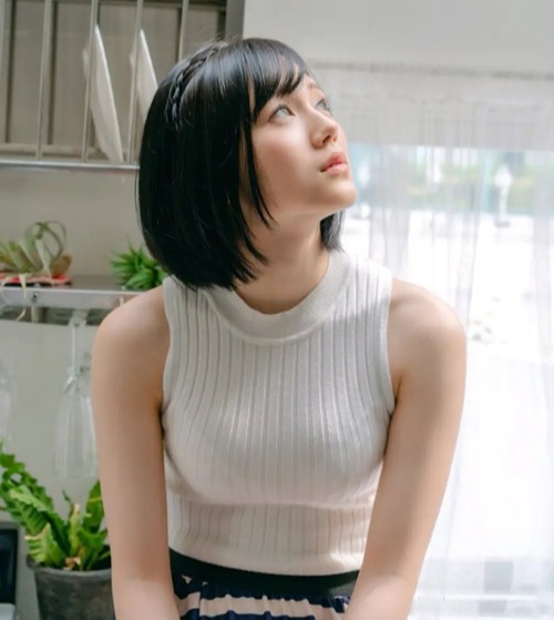 【凉森玲梦个人资料|作品番号全集】97年女优出道 F罩杯美少女凉森玲梦