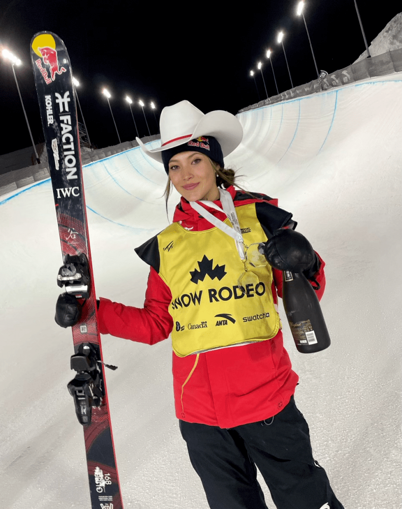 谷爱凌私下欧美穿搭好有个性，越看越飒