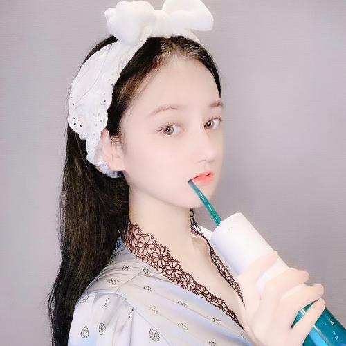 男生把我带到学校没人的地方，果然没我想的那么简单