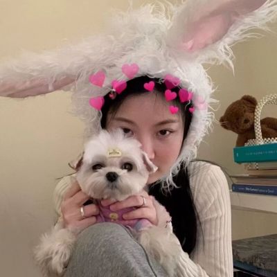在停车场要了女朋友银行卡 我就靠她养着