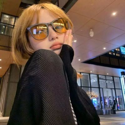 在停车场要了女朋友银行卡 我就靠她养着