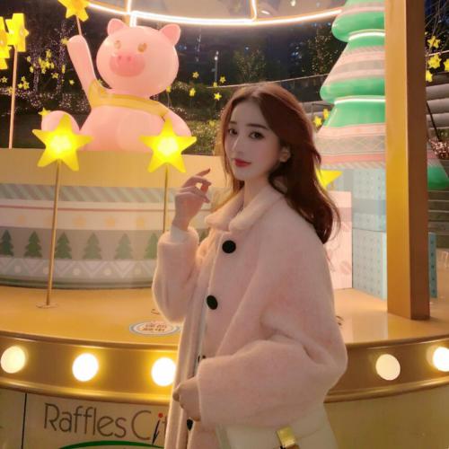 打游戏输给了小妖精 我们换个地方再来一局