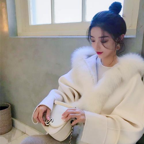 女人潮喷时快感更爽吗？女人潮喷和高潮的区别是什么？