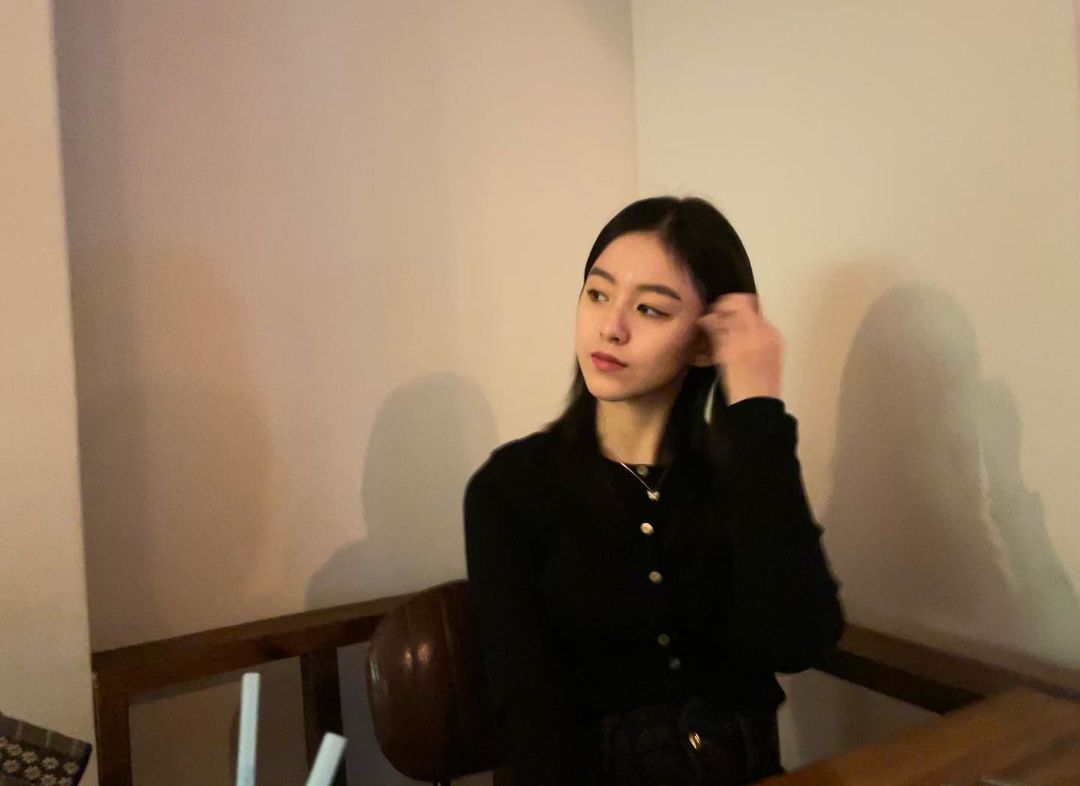 穿出和她们一样可爱型的气质：《殭尸校园》赵怡贤朴持厚穿搭指南 时尚 第14张