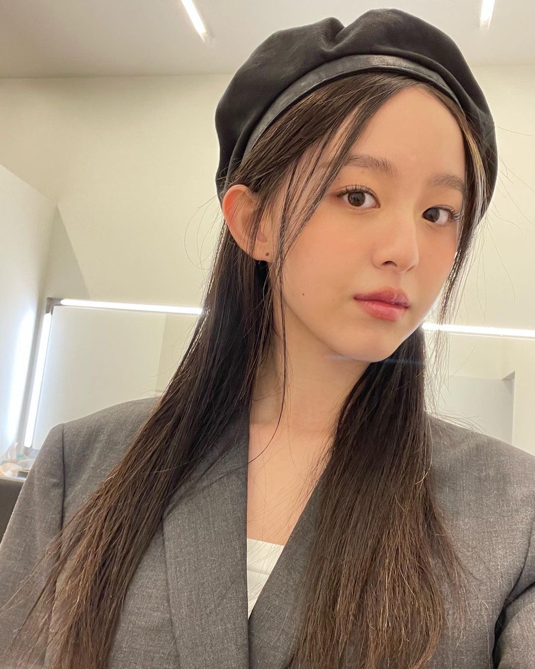 穿出和她们一样可爱型的气质：《殭尸校园》赵怡贤朴持厚穿搭指南 时尚 第16张