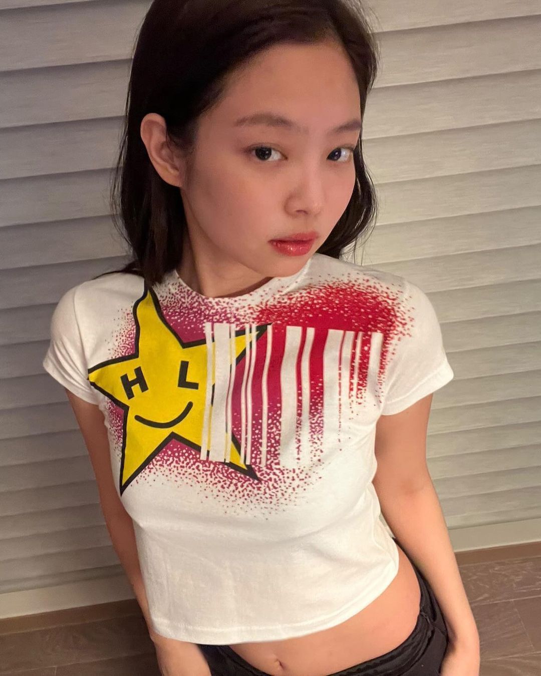 Jennie和鄭浩妍也穿上了!這個名為Dear Nikita限量系列有什么来头?