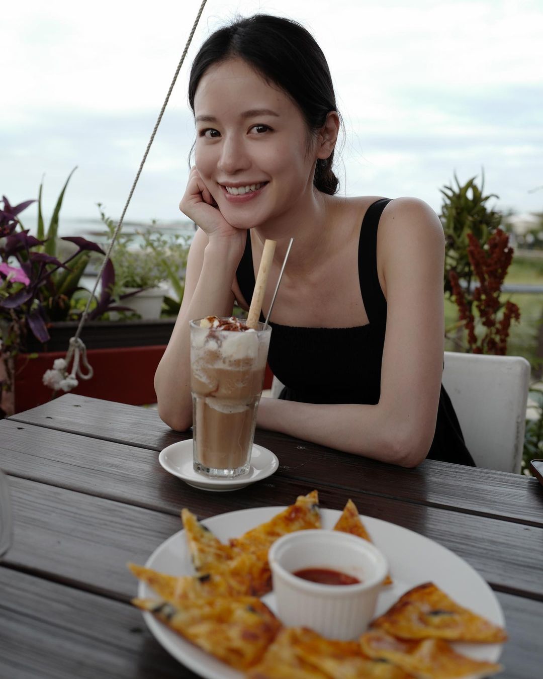 外型像孙艺珍，《在车上》台湾演员袁子芸未来不可限量 时尚 第5张