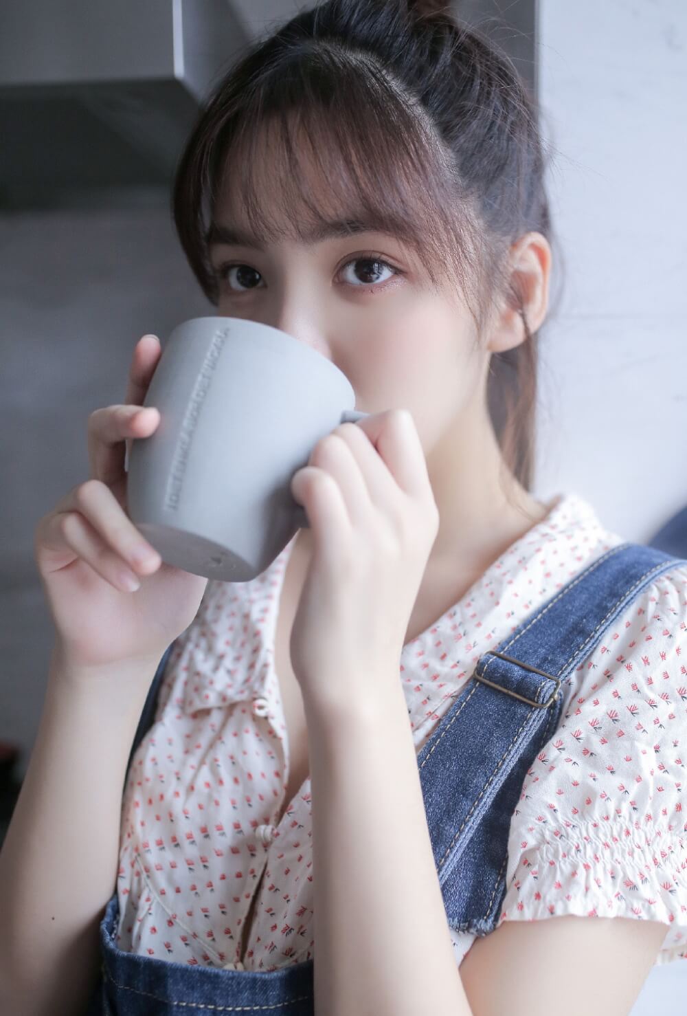 清新少女清纯生活照片展甜美笑容