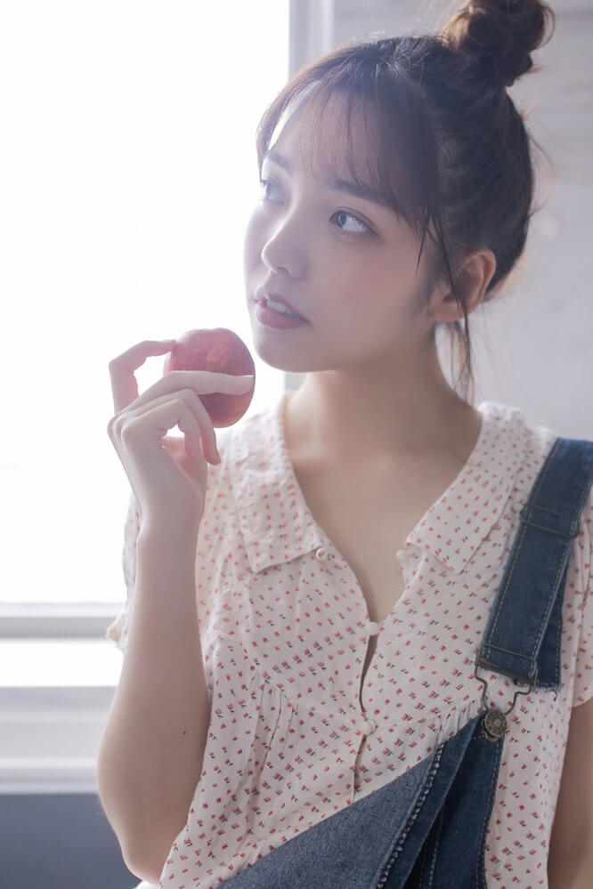 清新少女清纯生活照片展甜美笑容