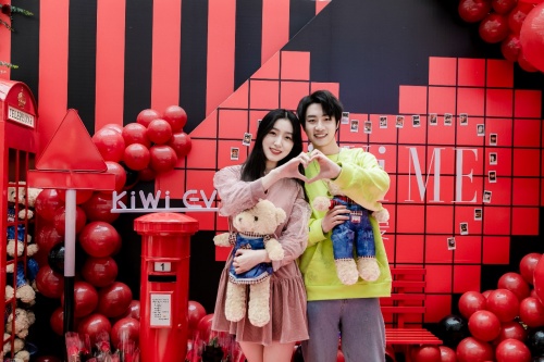 情人节“KiWi ME 奇遇爱”,KiWi EV多城快闪活动火热开启!