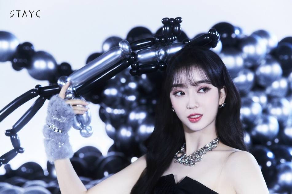 韩国女团STAYC新美图超靓,美得不可方物!