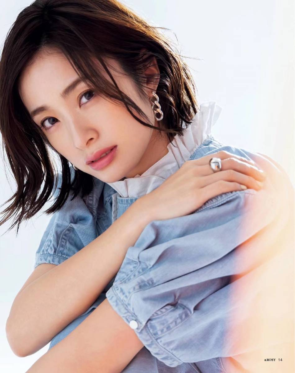 日本美女上户彩写真超妩媚！白色纱衣魅力十足 时尚 第2张