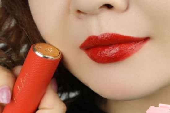 兰蔻196粉金管和黑管的区别 兰蔻196红管和黑管的区别