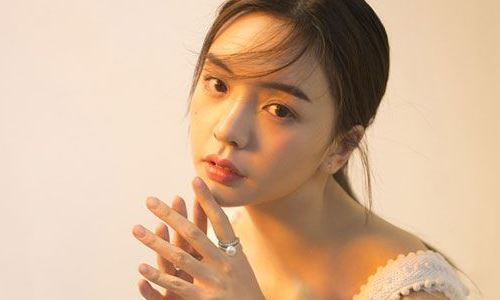 网红胡小糖个人资料怎么火的 和费启鸣是什么关系