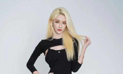 网红艾比是男是女 本名叫什么怎么走红的